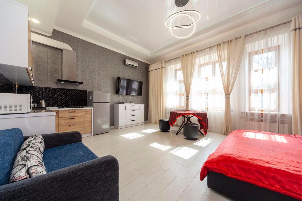 Vip Студио На Дерибасовской Apartment Oldenburg Bagian luar foto