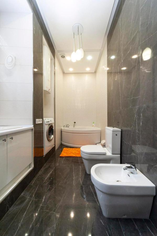 Vip Студио На Дерибасовской Apartment Oldenburg Bagian luar foto